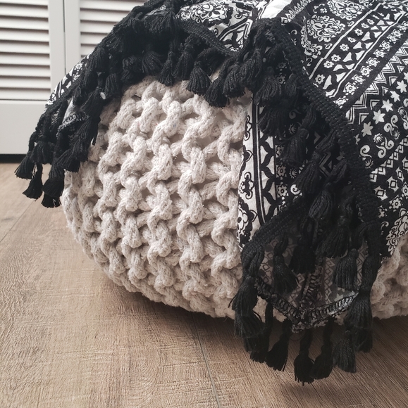 HOT PICK | Tassel Trimmed Boho Top - Picture 5 of 5